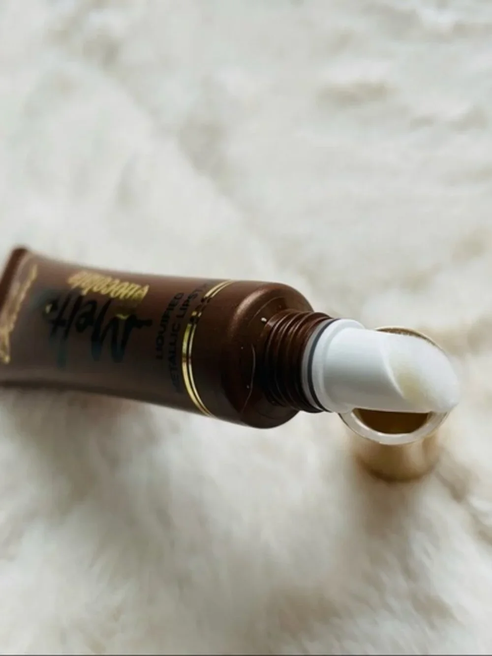 Too Faced | Melted Chocolate Lipstick 